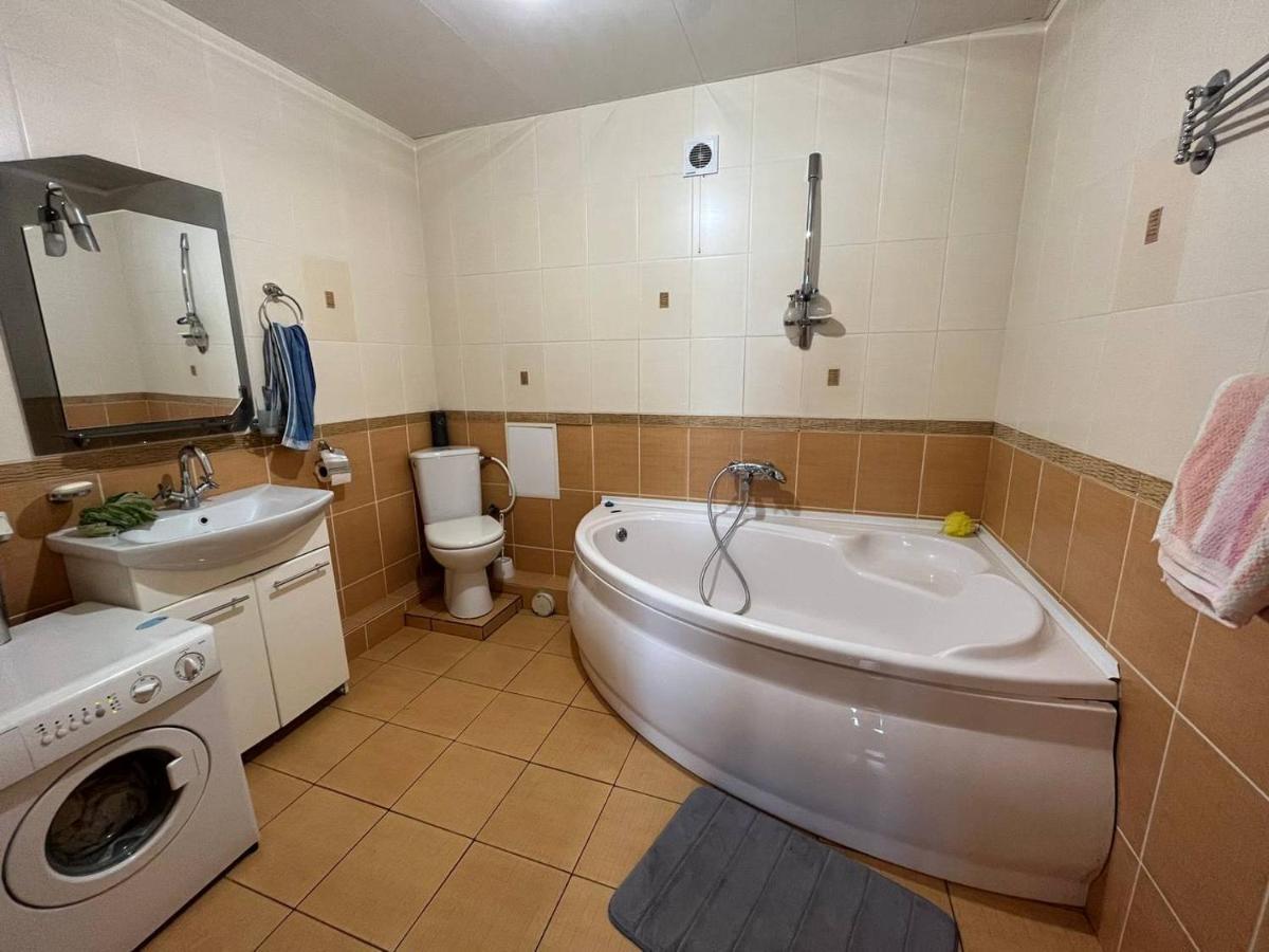 Тимирязева 47А Apartment Кропивницкий Екстериор снимка